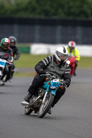 Vintage-motorcycle-club;eventdigitalimages;mallory-park;mallory-park-trackday-photographs;no-limits-trackdays;peter-wileman-photography;trackday-digital-images;trackday-photos;vmcc-festival-1000-bikes-photographs